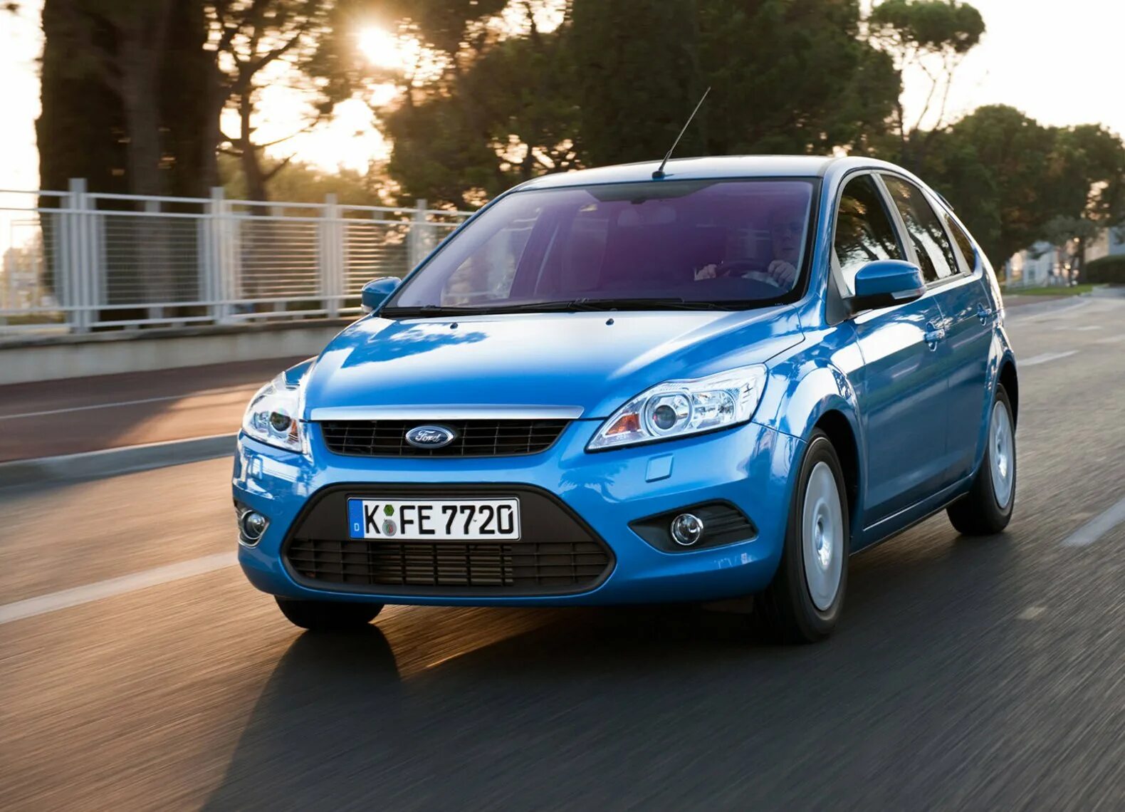 Ford focus краснодар. Ford focus 2. форд фокус 3. форд фокус поколения. машина форд 2 поколения.