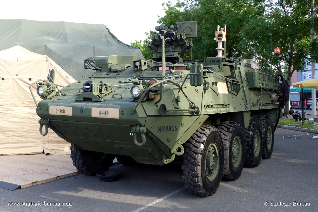 Бтр сша страйкер. Бтр m1126 stryker. Бтр m1126 страйкер. Stryker характеристики. М1126 страйкер.