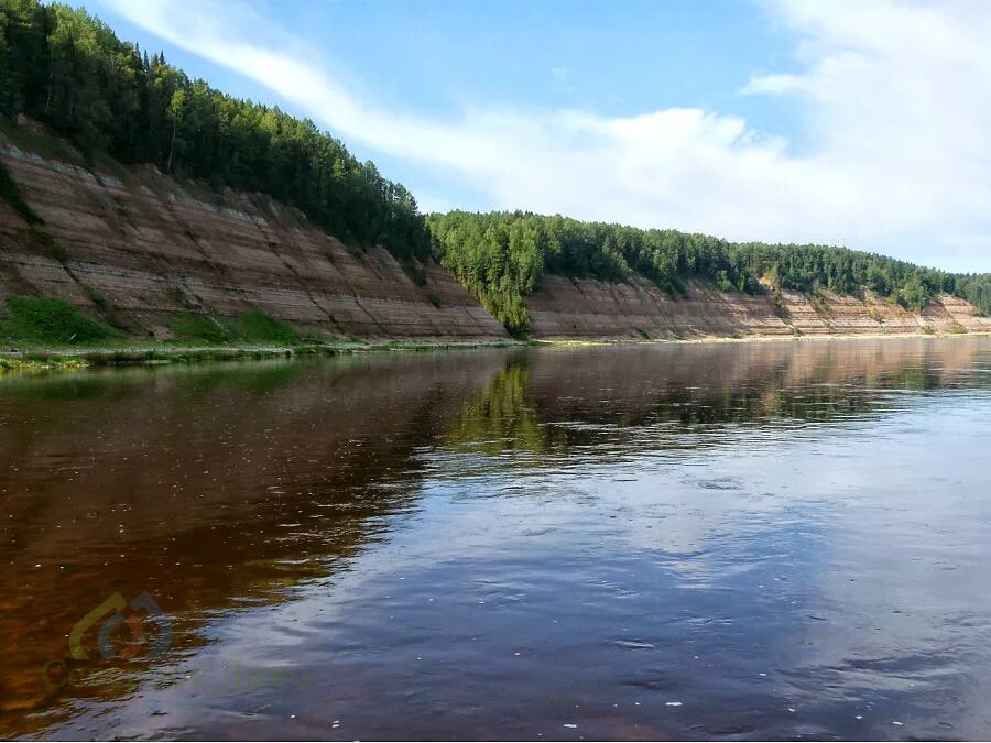 Река сухона вологодской. Сухона река Вологда. Исток Сухоны. Река Сухона Великий Устюг. Исток реки Сухона.