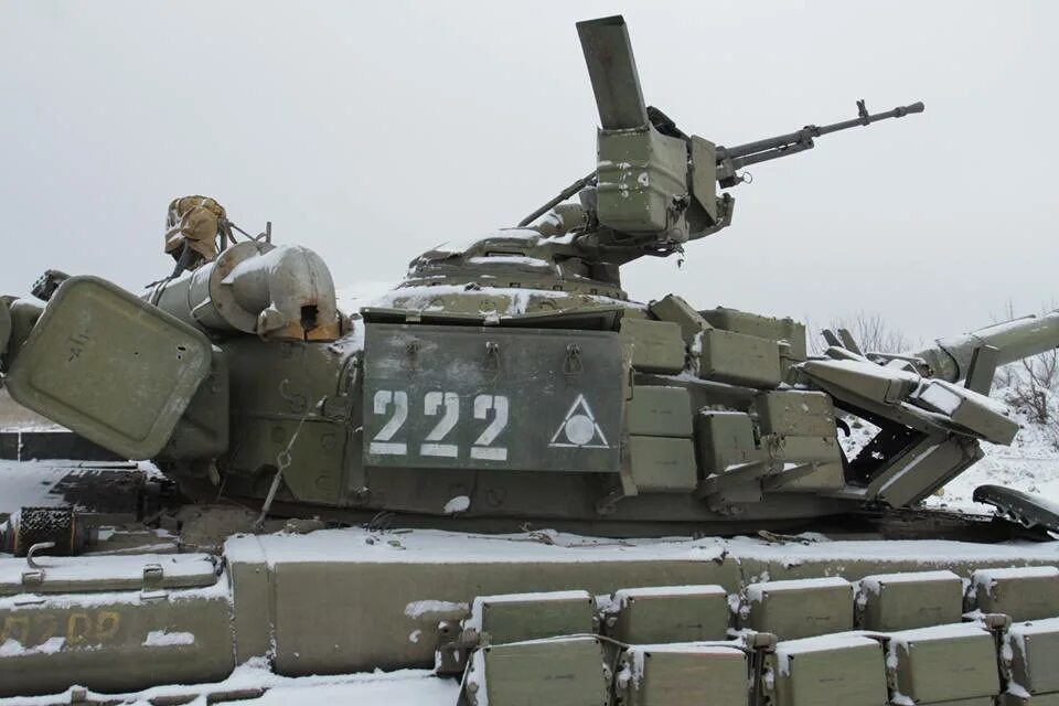 Танковый номер телефон. Т-64бв. Бортовые номера на танках. Задний номер танк 500. Танк номер 131 Украина.