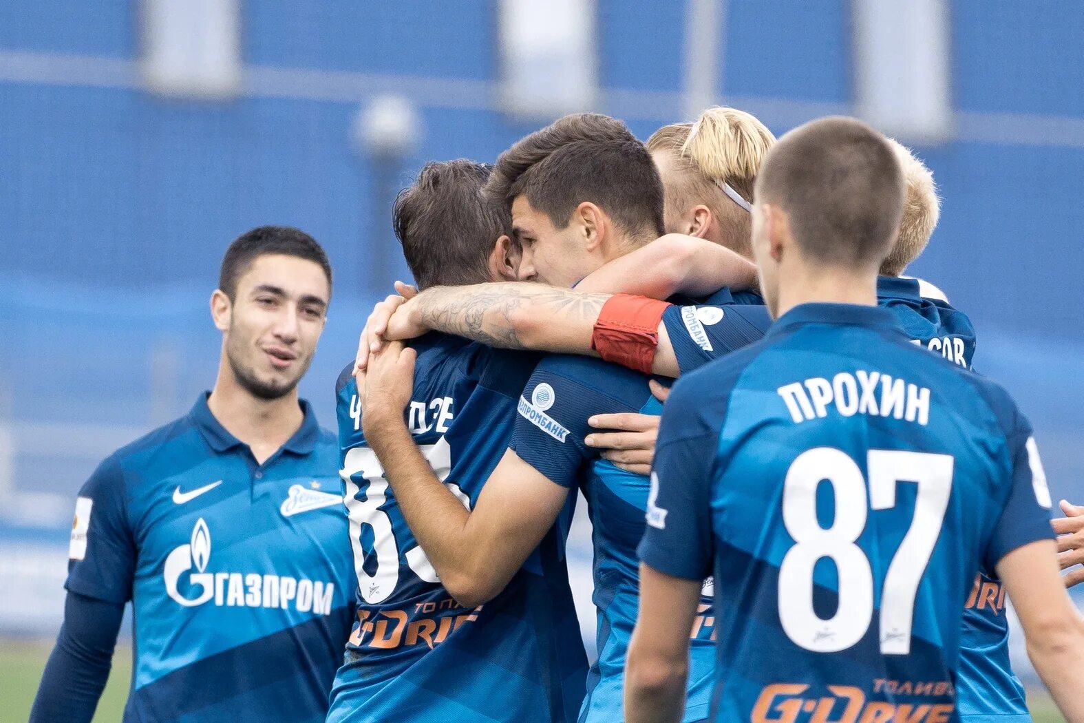 зенит 19/20. фк зенит 2020. зенит чемпион рпл. фк зенит 2020. фк зенит 2021.