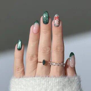 Қыздар жігіттің аузына сілейді (порно)