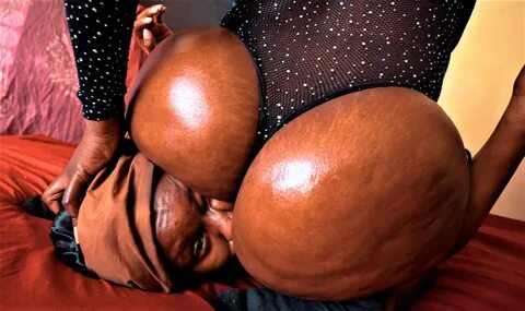 Pearl short fart wrestling session and a smelly punishment.