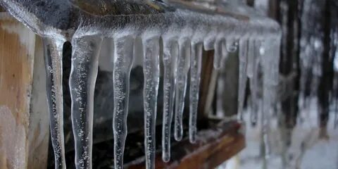 Выдержит ли поликарбонат падение сосульки