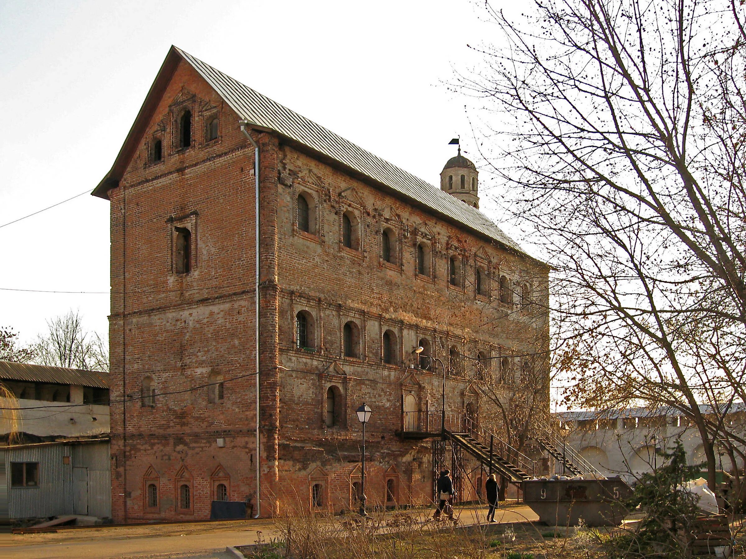 Какой самое старое здание