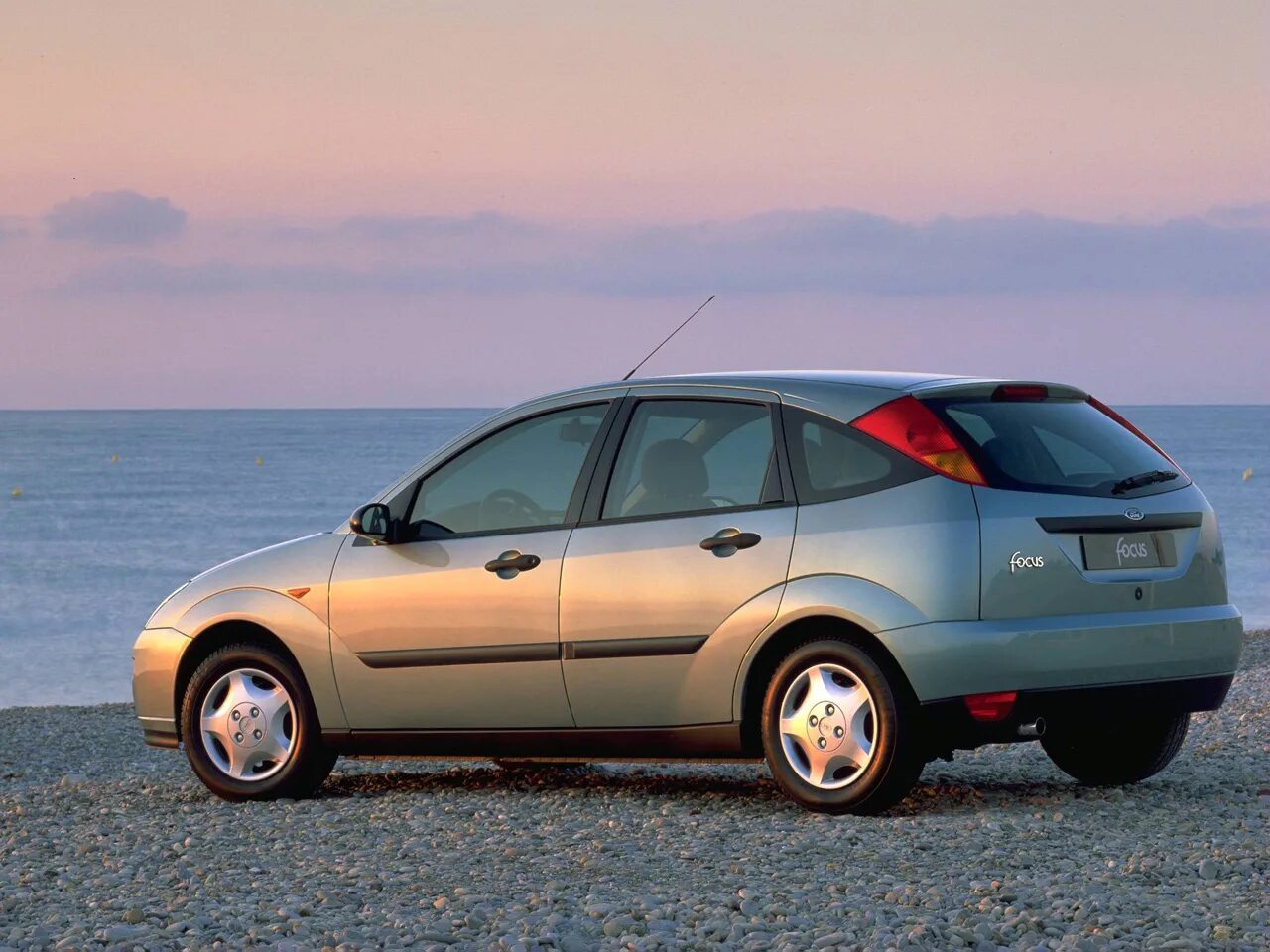двигатель фф1 1. Ford focus 1. Ford focus 1998 хэтчбек. форд фокус 1 1. Ford focus 1 седан.