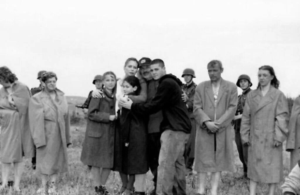 бабий яр контекст фильм 2021. великая отечественная война бабий яр. бабий яр вторая мировая война. лубны засульский яр расстрел. змиевская балка 1942 расстрел.