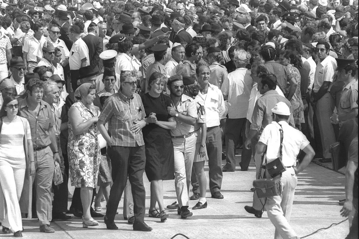 Теракт на олимпиаде в мюнхене 1972. Мюнхен 1972 захват заложников. Черный сентябрь 1972.