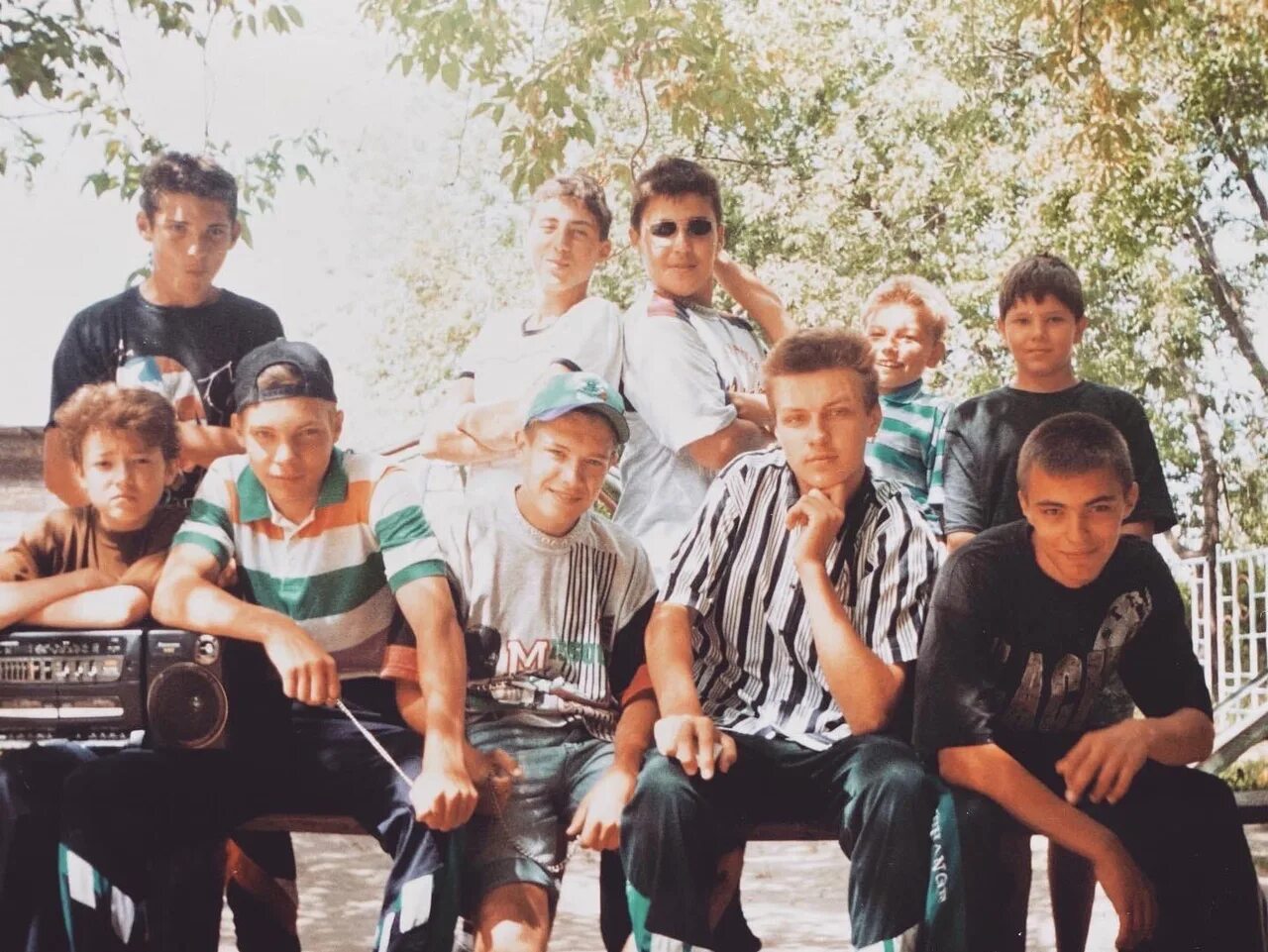 Группа рязанская область. Покажи фотографию группы фактор 2 в 2000 годах. Группа музыкантов из поселка Васильево. Касимов Федорович музыкальная группа.