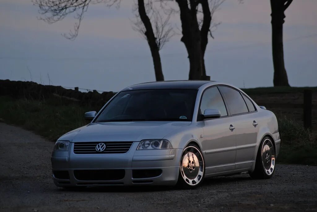 93 b 5. Volkswagen Passat b5 r. Passat b5.5. VW Passat b5 stance. Пассат б5 JDM.