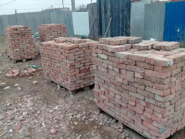 Лср коричневый гладкий. Kerakam 51. Кирпич терекс 1нф сахара текстура. Кирпич астрахань. Кирпич лср печной коричневый.