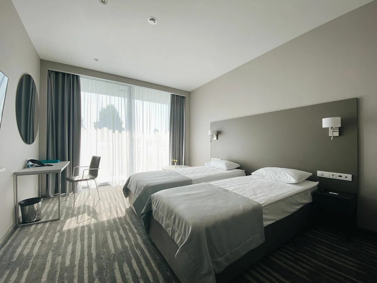 Си отель камера. Сочи sea galaxy congress spa 4. Отель сочи sport inn пляж. Отель конгресс сочи. The sis kata phuket 4.