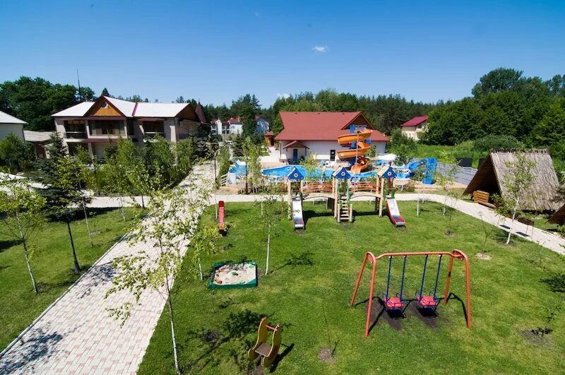 Семейный дворик турбаза волгоград. Макарди воронеж турбаза. Эко отель лукоморье кемерово. Семейный дворик волжский. Семейный дворик турбаза средняя ахтуба.