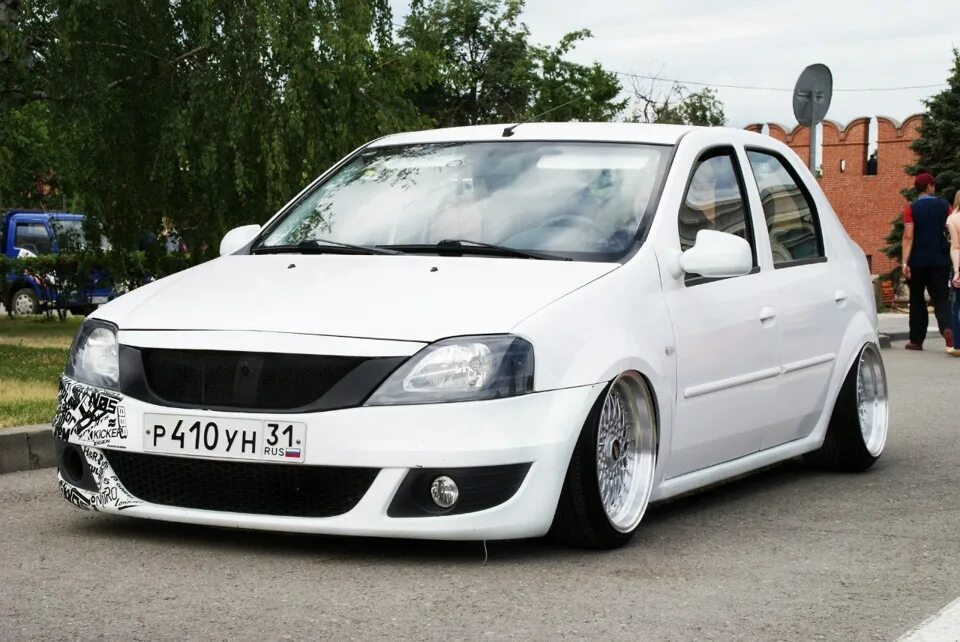 Тюнинг логан рестайлинг. Тюнингованная рено логан 2008. renault logan tuning. тюнингованный логан. тюнингованный логан 1.