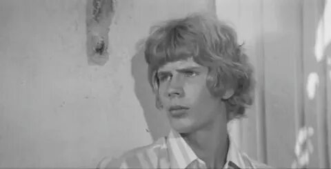 На дне 1972 актер