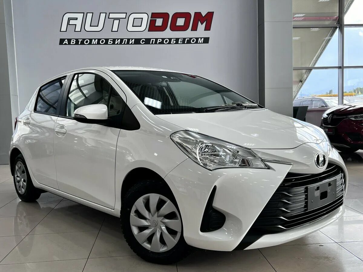 Купить витц во владивостоке. Toyota Vitz 2019. Тойота Витц 2020. Тойота Витц 2019г. Тойота Витц 2020г.