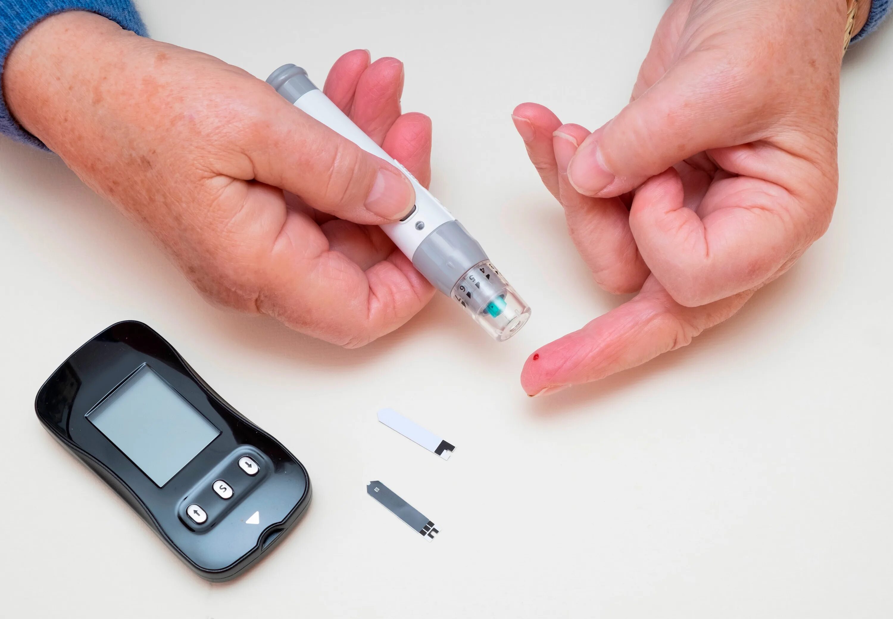 Type 2 Diabetes. Имплант для диабетиков. Имплантация при сахарном диабете. Можно ставить импланты при диабете