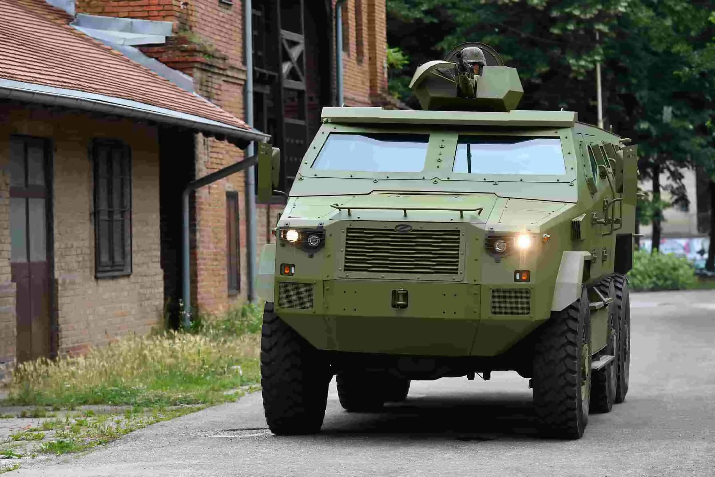 Бронемашина. Сербская бронированная машина м-20 MRAP 6x6. М20 бронеавтомобиль. Новая Сербская бронированная машина м-20 MRAP. Сербский броневик м20.