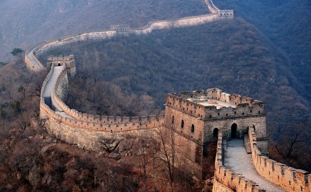 Китайская стена достопримечательность. Китай Великая китайская стена. Великая китайская стена Династия Цинь. Великая китайская стена Шэньси. Великая китайская стена в 3 веке до н.э.