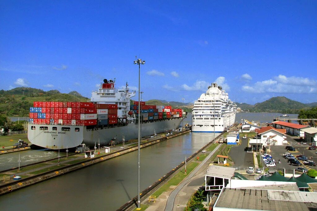 Панамский канал. Панамский канал Панама. Панамакс в панамском канале. Панамский канал фото.