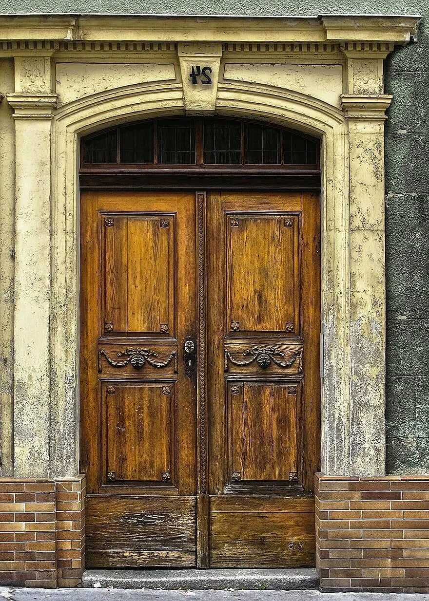 Старая дверь текстура. Старинная деревянная дверь. Красивые двери. Старинная дверь. Старинная дверь.