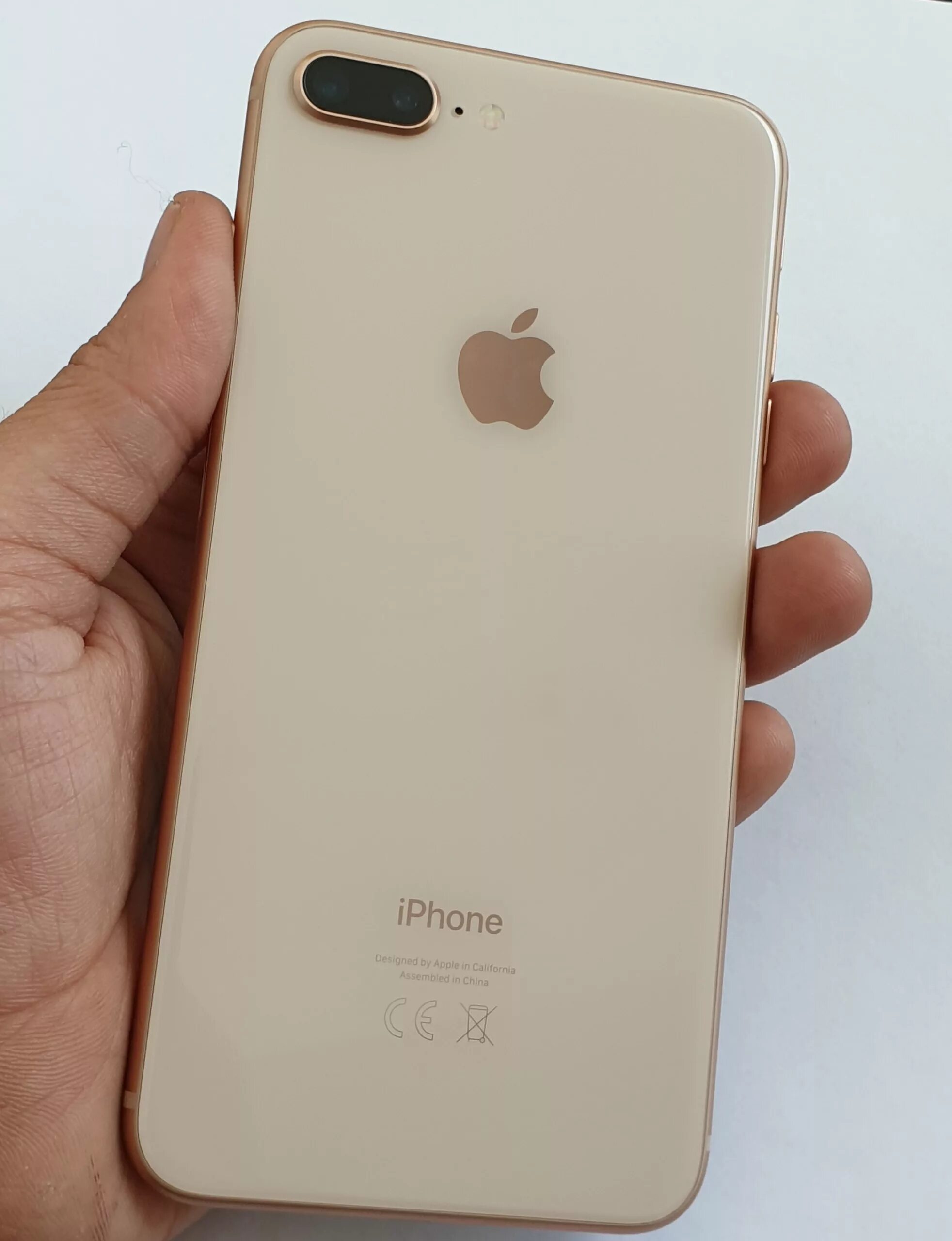Iphone 8 plus gold. Iphone 8 plus золотистый. iphone 8 золотой. айфон 8 плюс цвет голд.