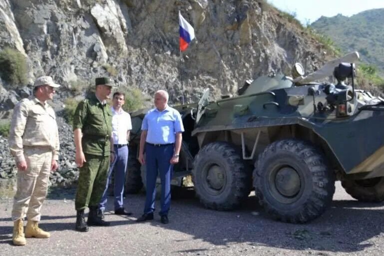 Новости армении граница. Армения Мегри граница. Пограничники России в Мегри Армения. Копыркин посол Армении. Пограничники РФ В Армении.