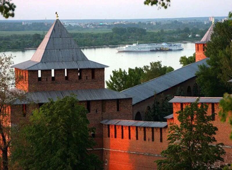 Поволжский нижний новгород. Нижегородский Кремль 1221. Нижегородский Кремль крепость. Нижний Новгород Кремль и Волга. Нижегородский Кремль 1221 год.