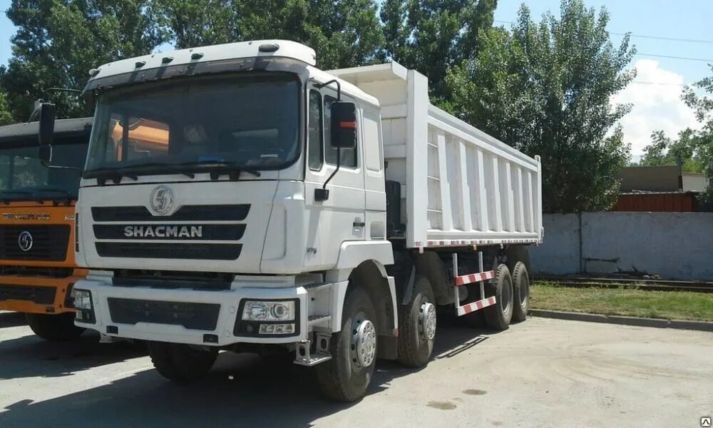 Коробка шахман самосвал. Shacman sx3318dt366. shacman 4x8 белый. шахман 40 тонн. shacman 40 тонн.