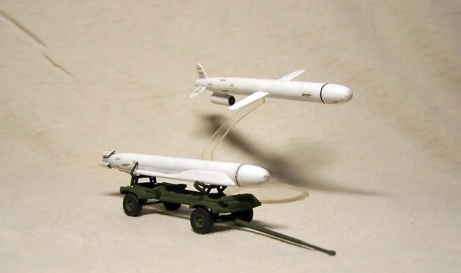 Х 55 крылатая. Amodel х-55 1/72. X55 Крылатая ракета. Ту-95 Амодел 1/72. М55 1/72.