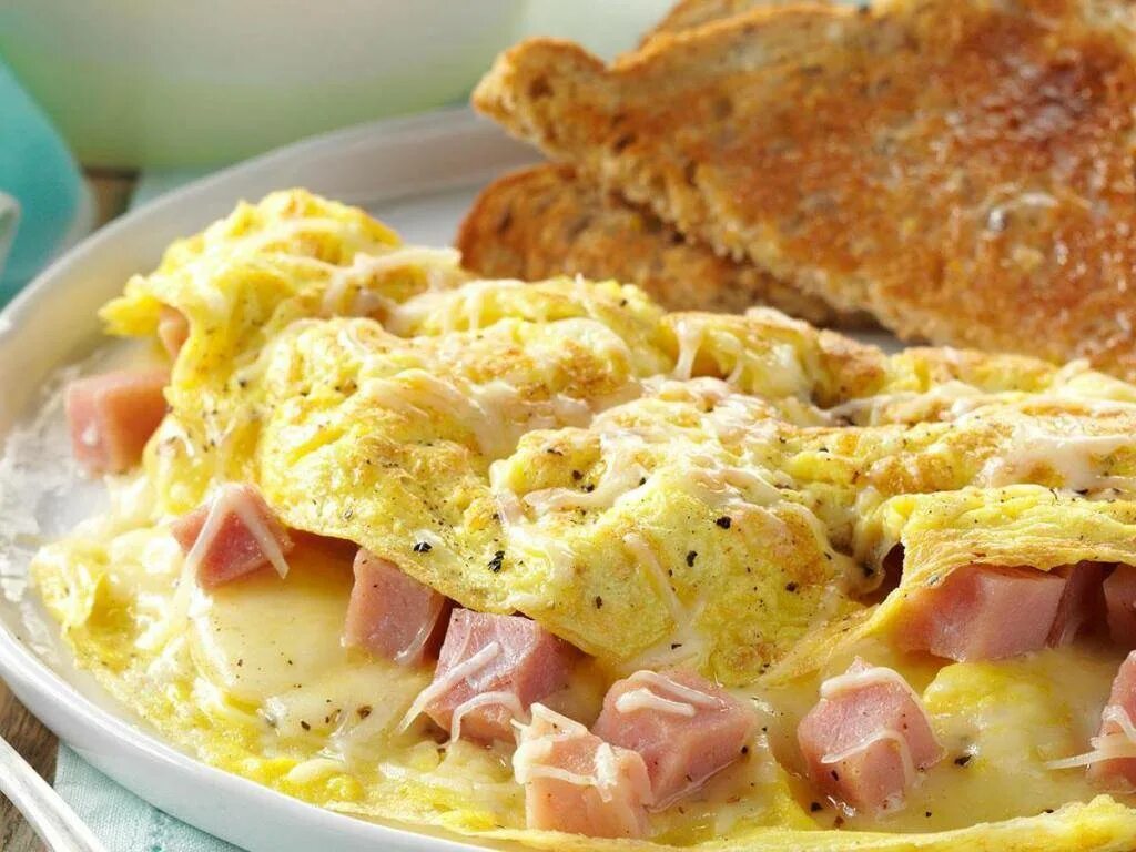 Скрэмбл с ветчиной. Омлет Скрэмбл. Яичный Скрэмбл. Ham and Cheese Omelette. Простое и вкусное блюдо на ужин