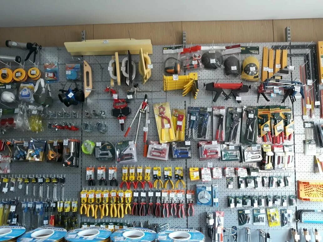 Магазин мир крепежа в калининграде. Маленький магазин крепежа. Профкрепеж автомолл. Магазин крепёж азов. Магазин крепеж иваново.