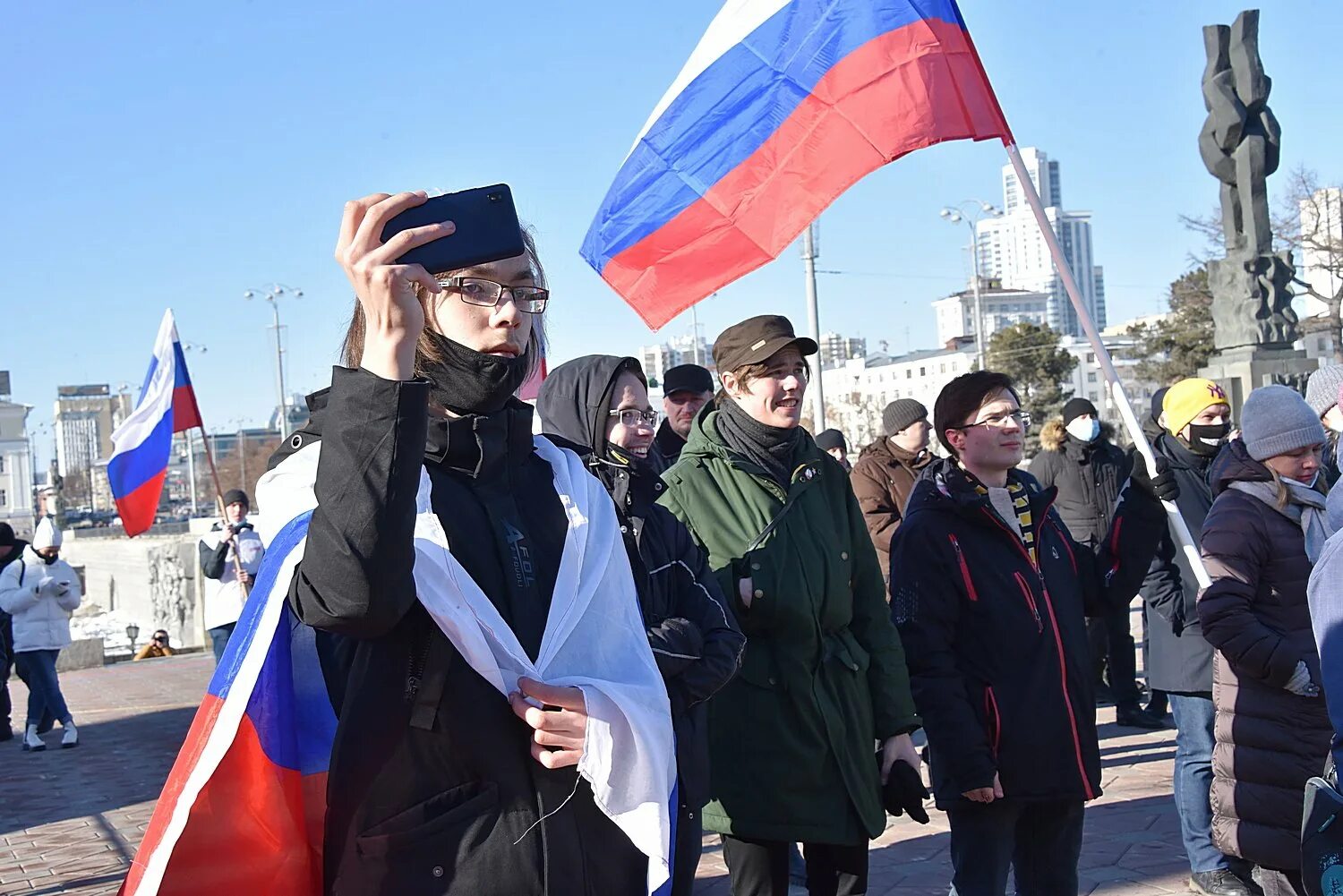 Митинг. Митинг за Россию. Митинг в Екатеринбурге. Митинг в поддержку спецоперации. Митинг в поддержку сегодня