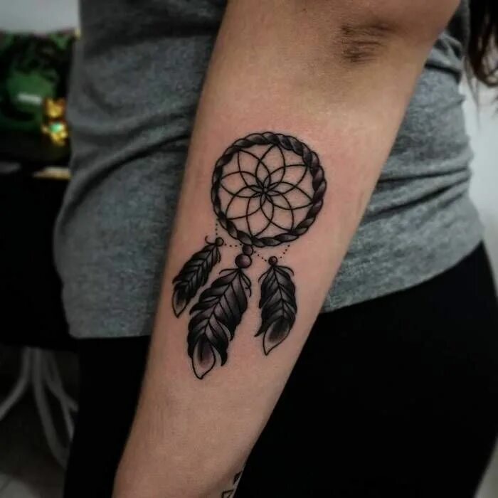 Ловитель снов тату. Мини тату для девушек на запястье ловец снов. Коды для снов на запястье. Ловец снов тату. Коды на левое запястье из тик тока.