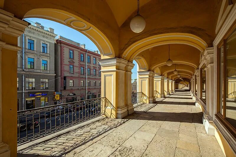 Аркада Санкт-Петербург Гостиный двор. Архитектор Гостиного двора в СПБ. Аркада Гостиного двора в Питере. Гостиный двор Санкт-Петербург внутренний двор.