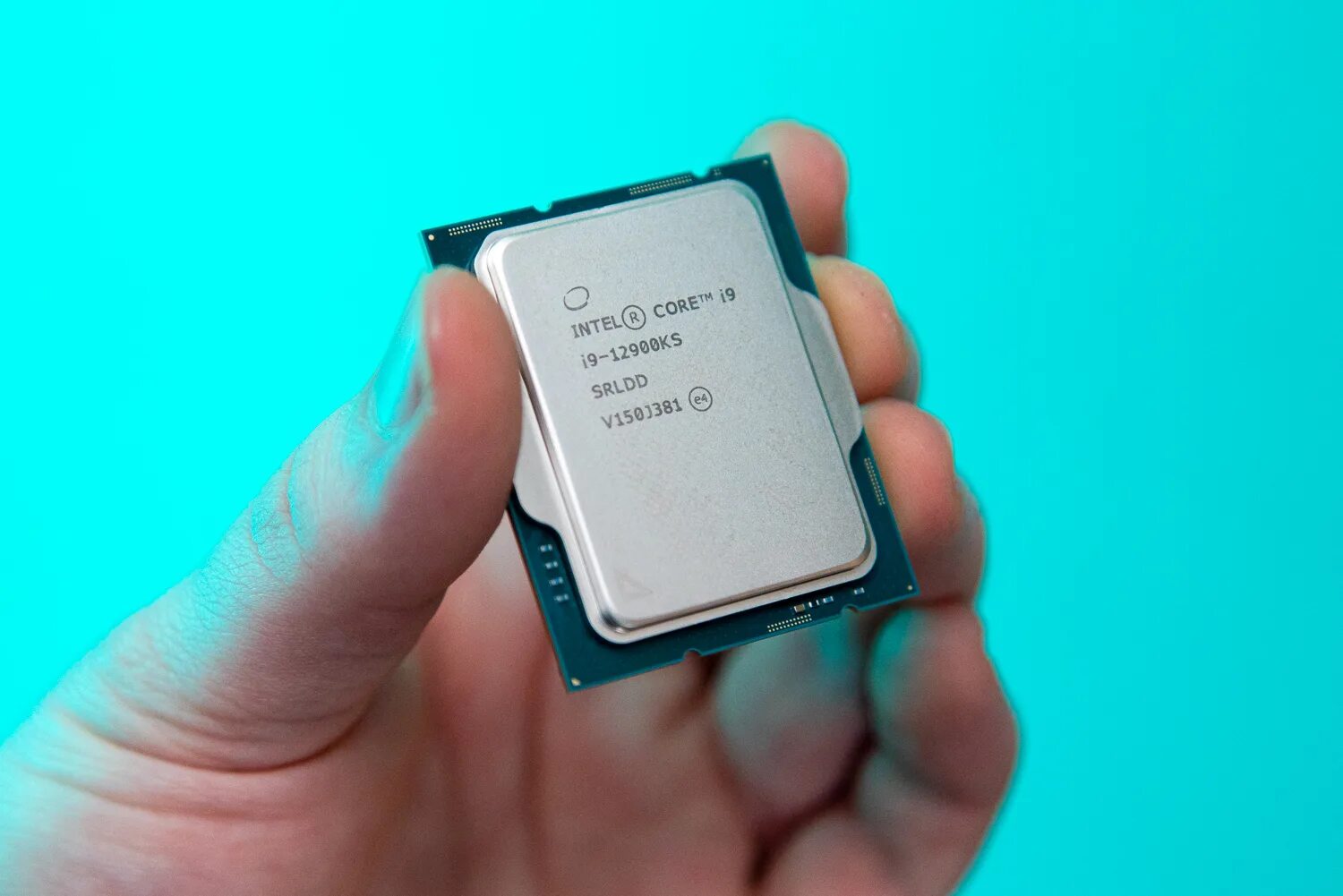 Лучший процессор intel core i9. Intel core i9 12900. intel core 12900k. core i9-12900ks. процессор core i9 12900k.