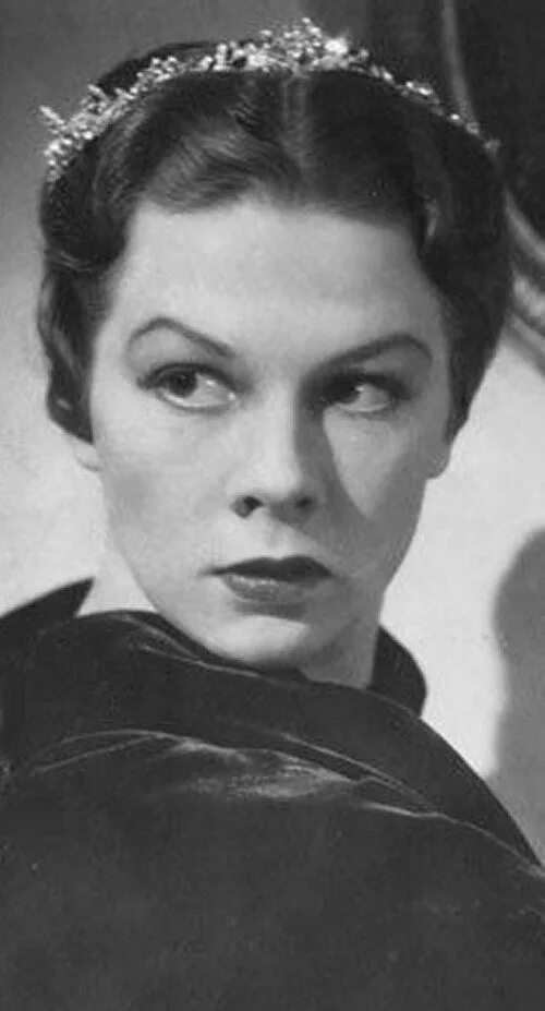 Уэнди хиллер (1912-2003). Уэнди хиллер. Уэнди хиллер (1912-2003). Уэнди хиллер в старости. Уэнди хиллер.