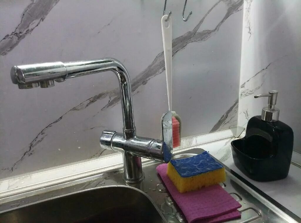 Крещенская вода красиво. Горячая вода в мурманске. Когда отключили горячую воду. Отключили воду. Горячая вода в мурманске.