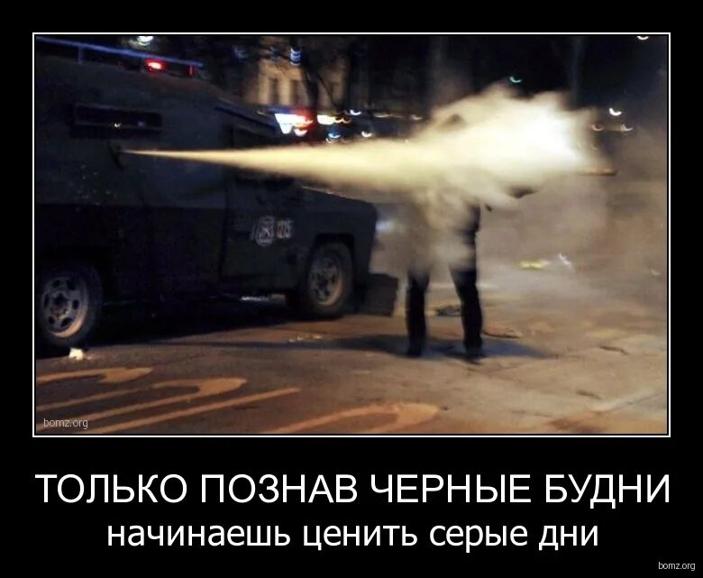 черные будни. кафе интеллигент хакасия. черный всадник ведьмак. депрессивная живопись. черные будни.