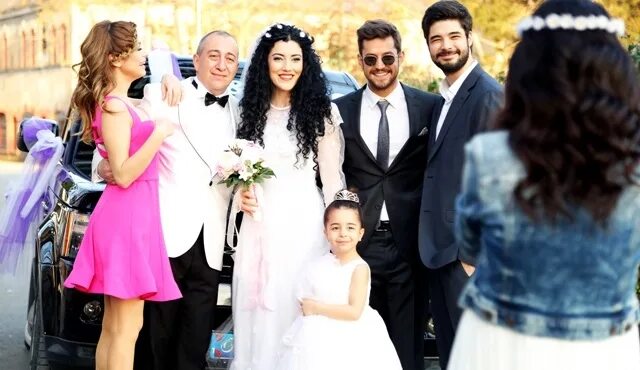 семья моего мужа турецкий сериал. Kocamin ailesi турецкий сериал. гекхан и зейнеп. семья моего мужа на русском. семья моего мужа на русском.