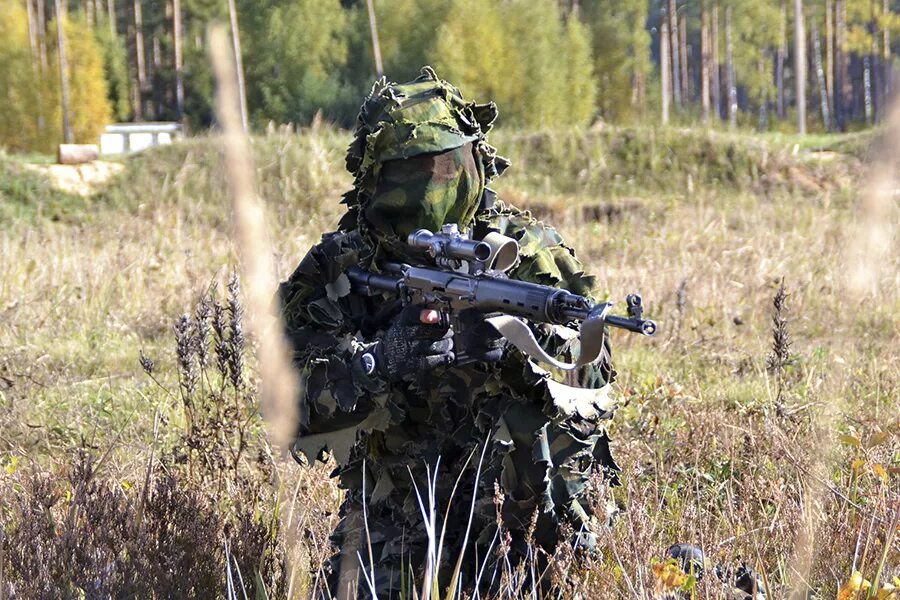 Снайпер вс рф. Снайпер спецназа РФ. Военный спецназ. Снайпер Российской армии. Спецназ России снайпер.