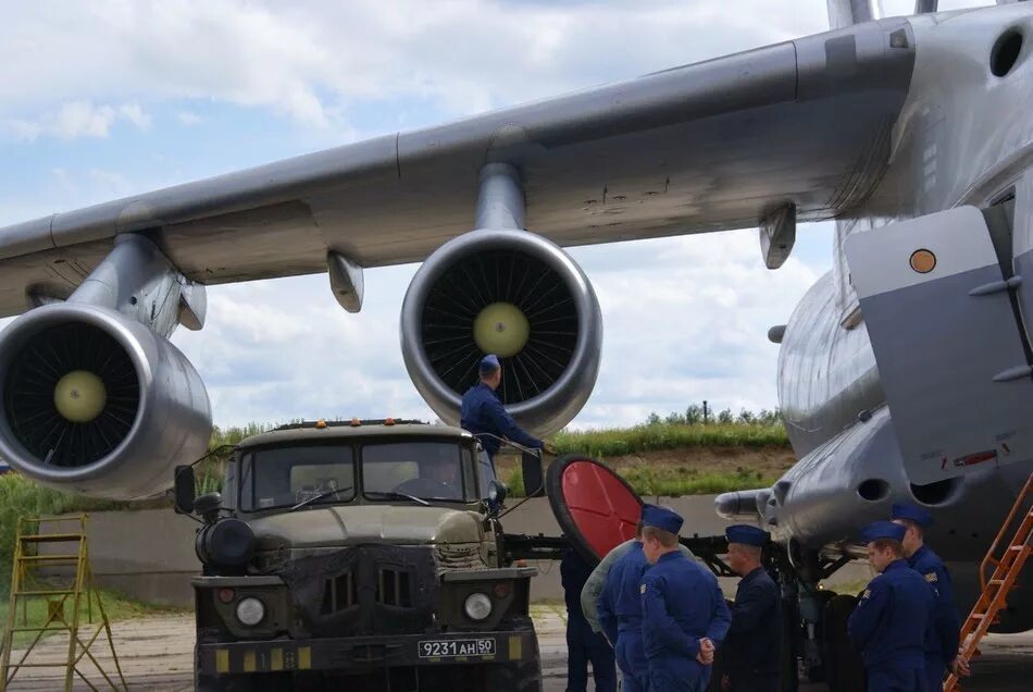 Аэродром Северный Иваново. Иваново военный аэродром. Военный аэродром Северный Иваново. Иваново Северный аэродром открытое небо 2006. Аэродром северный в ивановской области