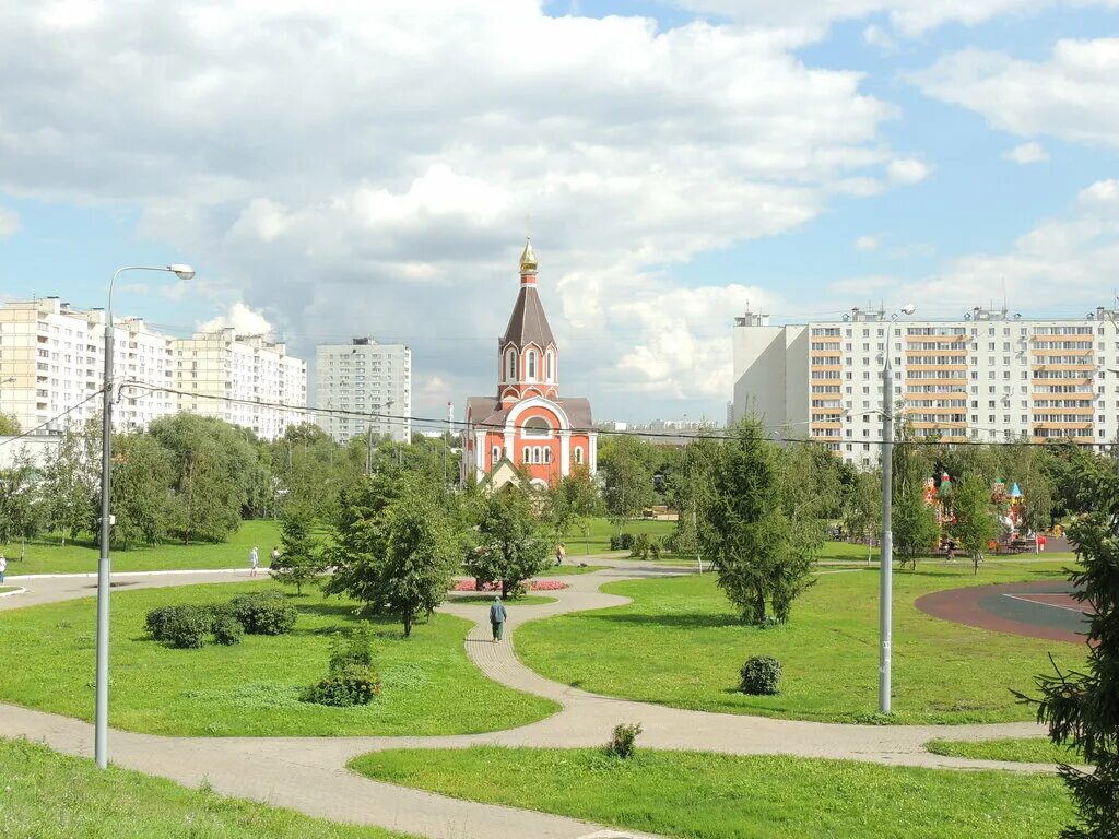 Москва Люблино храм. Церковь Татианы великомученицы в Люблино. Люблино (район Москвы). Храм Татианы в Люблино фото.