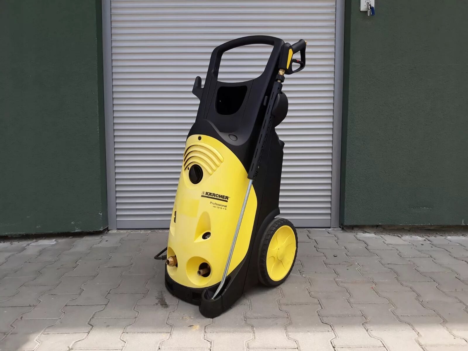 Керхер 10/25. Мойка Керхер к5. Karcher k 4 Basic. Как правильно выбрать мойку высокого