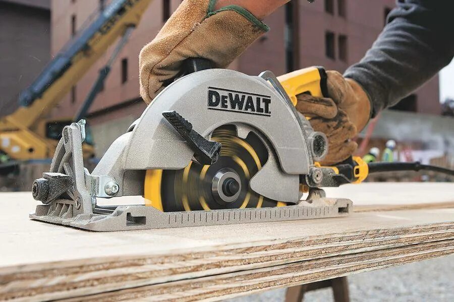 Гипоидная циркулярная пила. DEWALT DWE 575 K. DEWALT dwe576k. DEWALT dwe8210s. Гипоидная пила DEWALT.