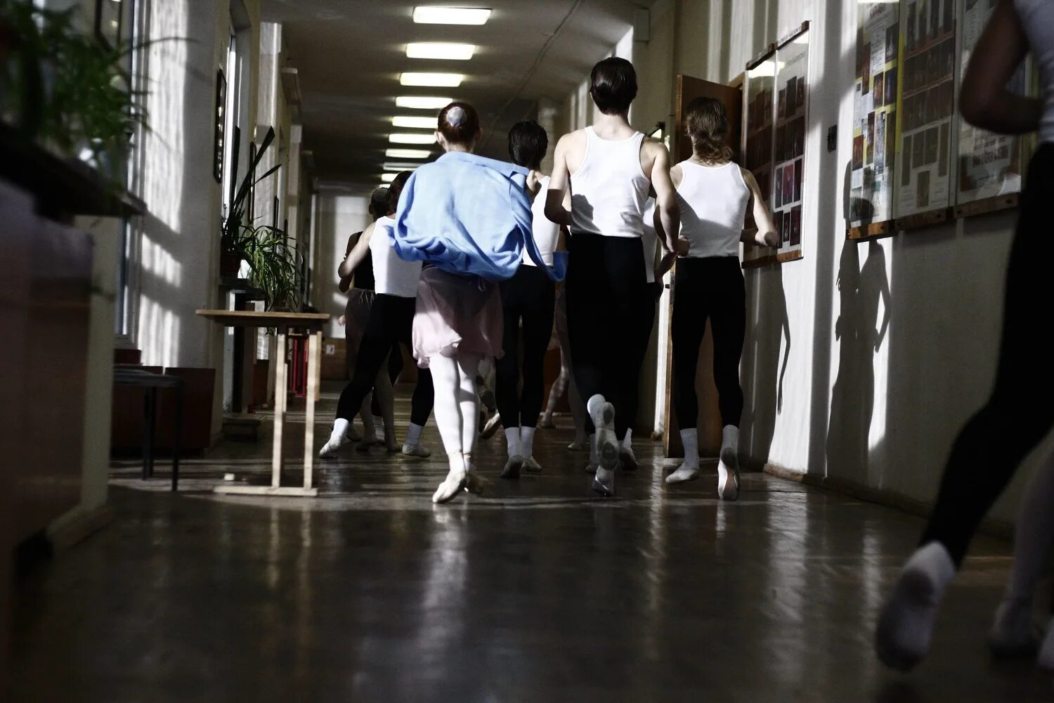 Мой папа барышников. Мой папа - барышников (2011). Мой папа барышников кадры. Мой папа барышников. Мой папа фильм.