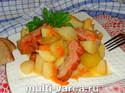 Картофель тушеный с копчеными