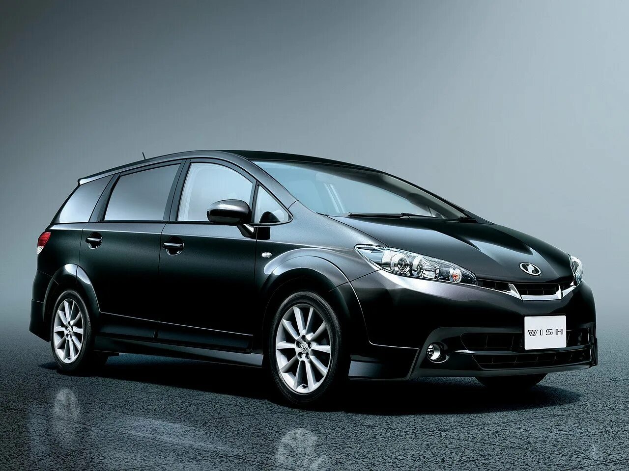 Виш 2012. Тойота виш 2 поколение. toyota wish 2012. тойота виш 2009 года. тойота виш 2012 черный.