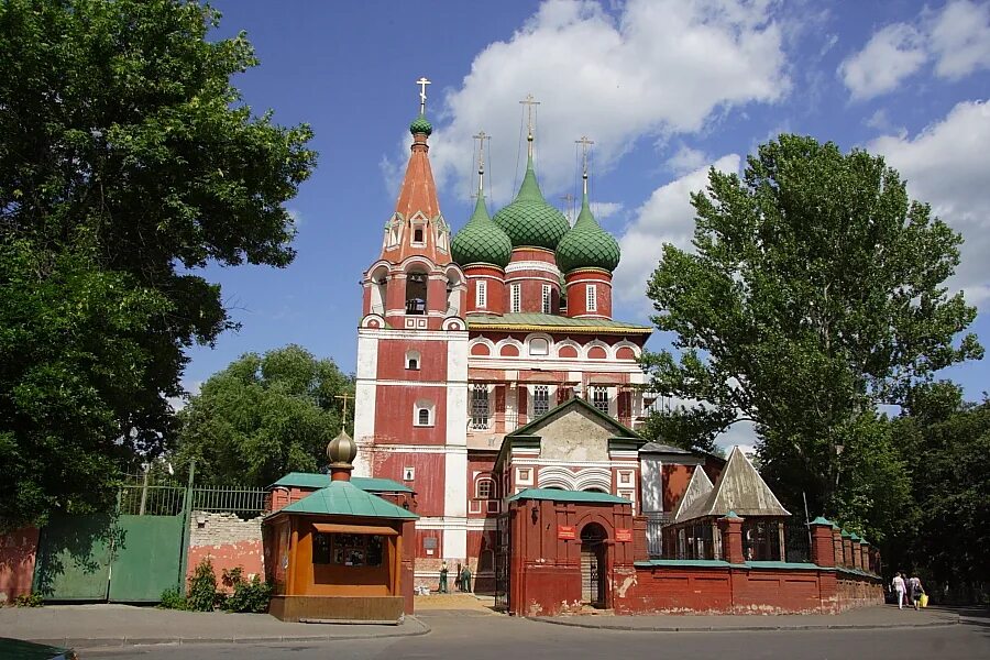 церковь михаила архангела ярославль. ярославль храм архангела. храм архангела михаила г ярославль. ярославль церковь около даманского. гарнизонный храм ярославль.