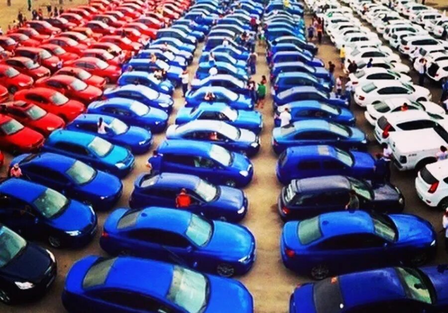 Машина много синих машин